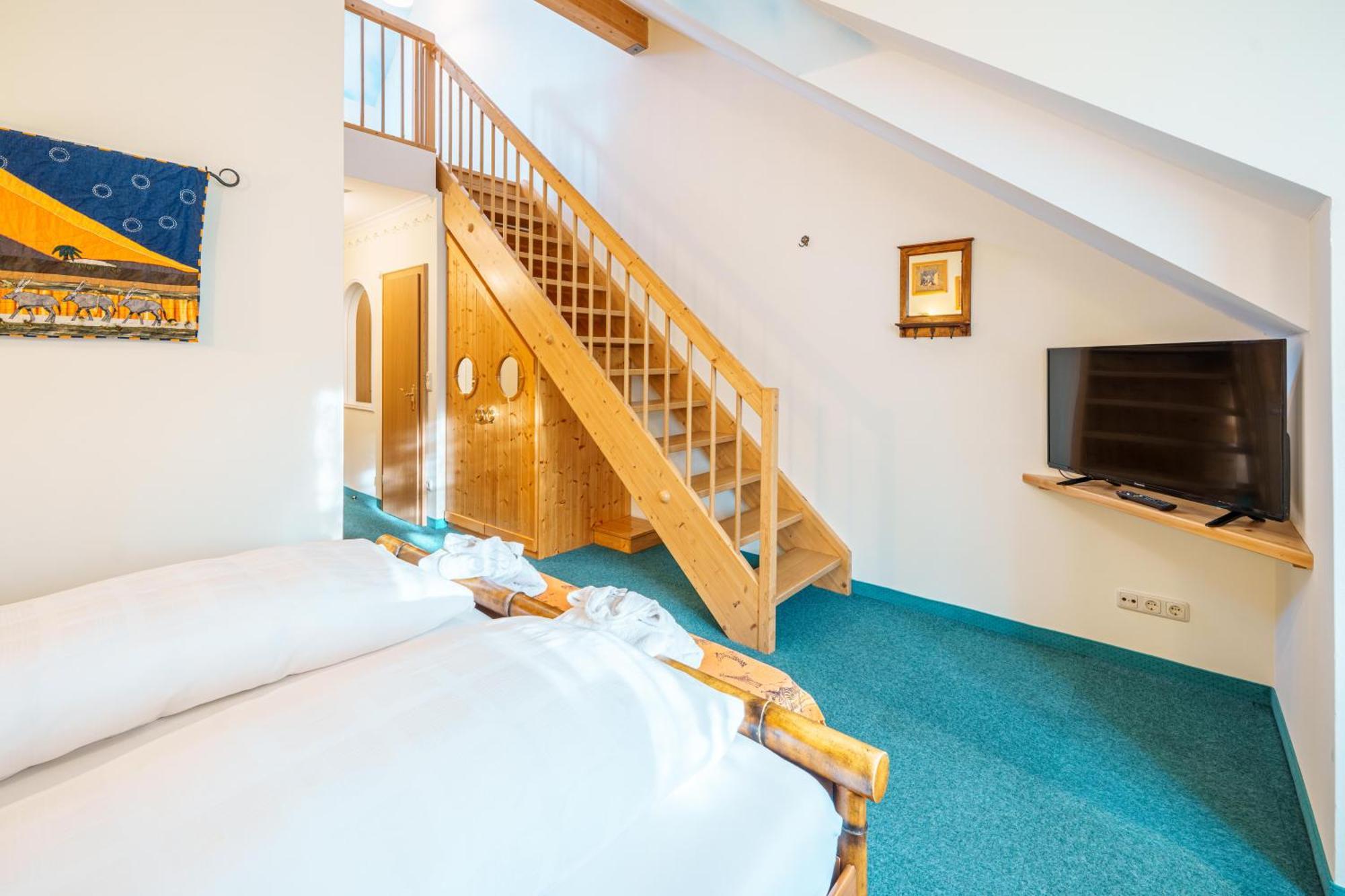 Koenig Ludwig Design Hotel Neu Zimmer Mit Sauna Oder Whirlpool Oder Mehr Altotting Luaran gambar