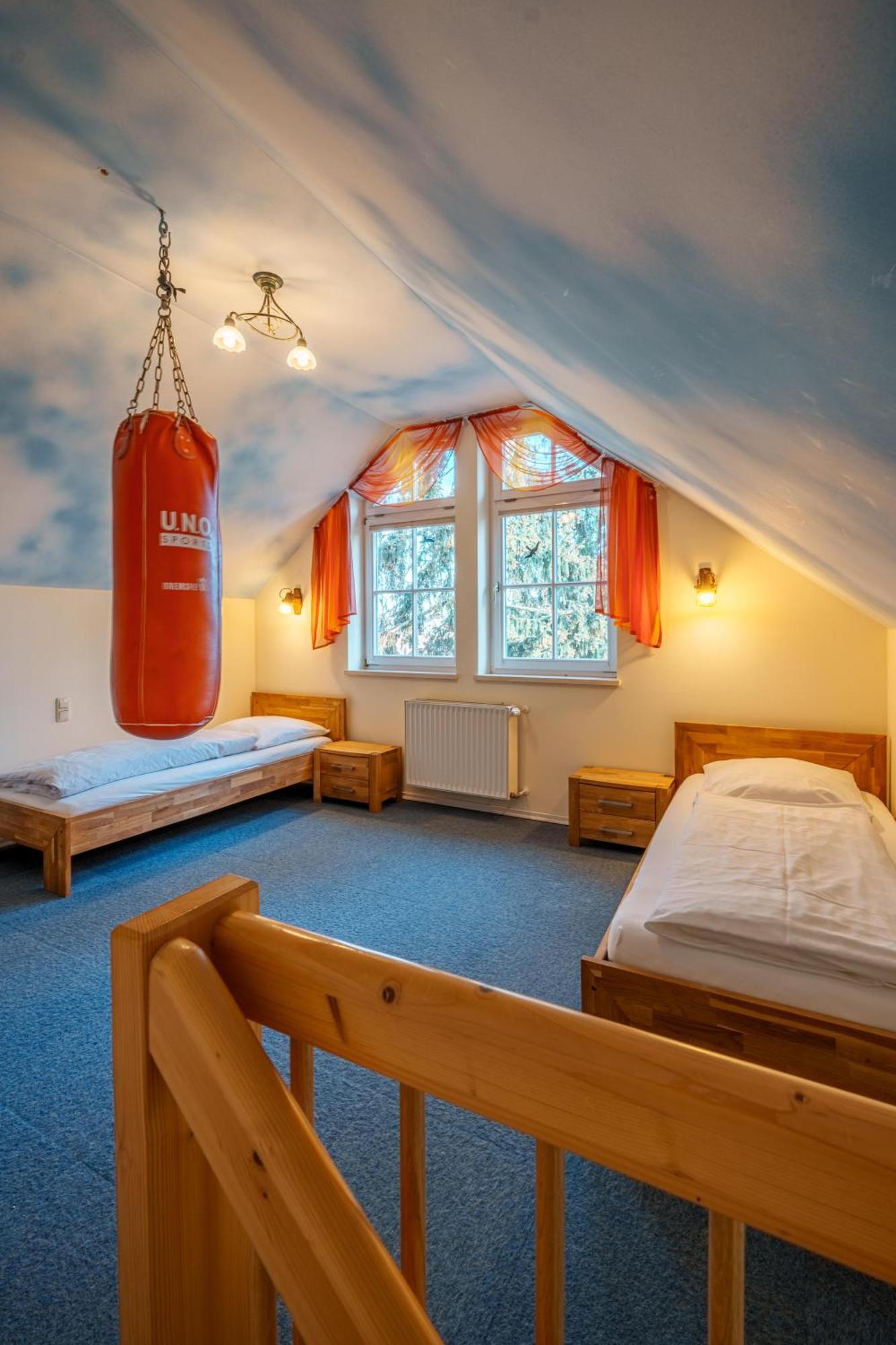 Koenig Ludwig Design Hotel Neu Zimmer Mit Sauna Oder Whirlpool Oder Mehr Altotting Luaran gambar