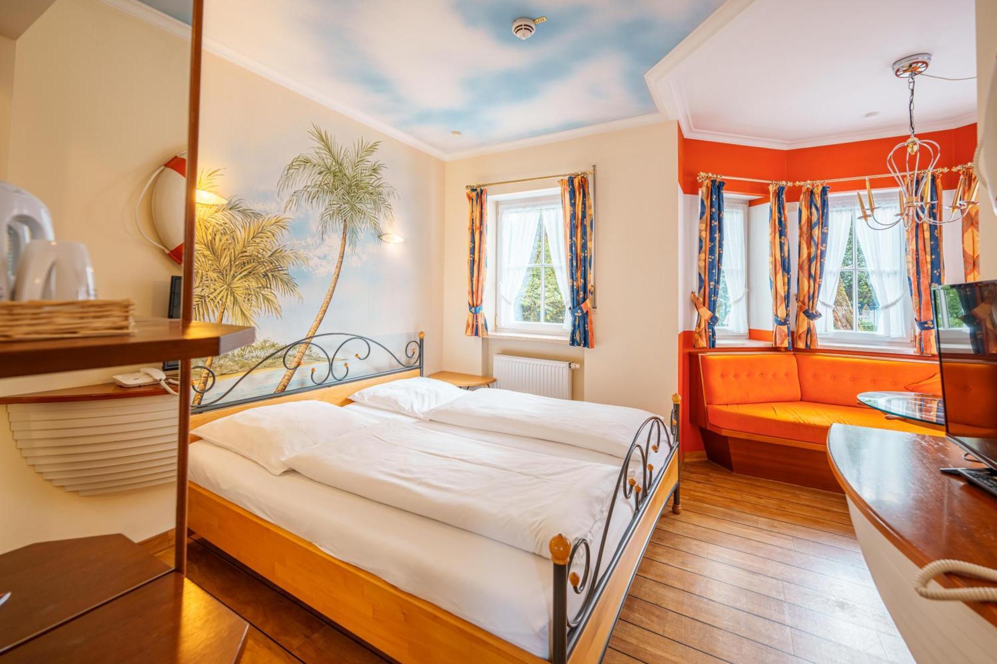 Koenig Ludwig Design Hotel Neu Zimmer Mit Sauna Oder Whirlpool Oder Mehr Altotting Luaran gambar