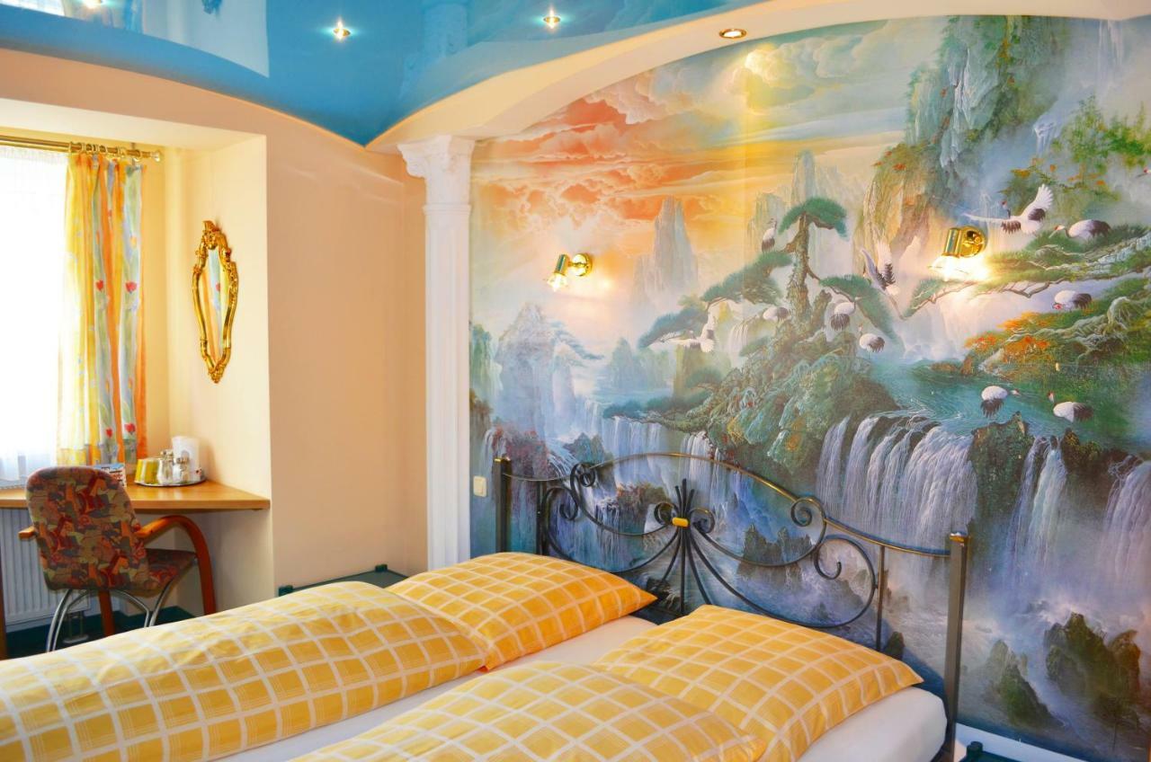 Koenig Ludwig Design Hotel Neu Zimmer Mit Sauna Oder Whirlpool Oder Mehr Altotting Luaran gambar